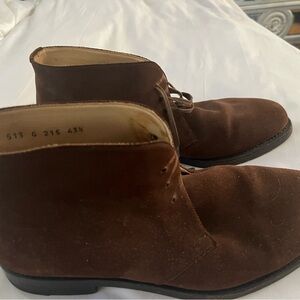Elegant Brown Suede Chukka Boots for Men